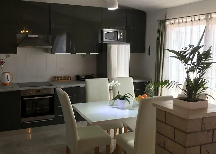 Burich Daire Makarska