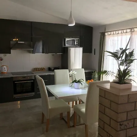 Burich Apartment Makarska